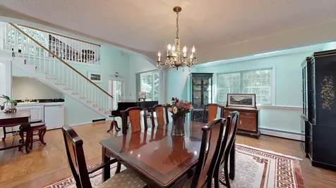 17 Brookside Drive Falmouth ME 04105