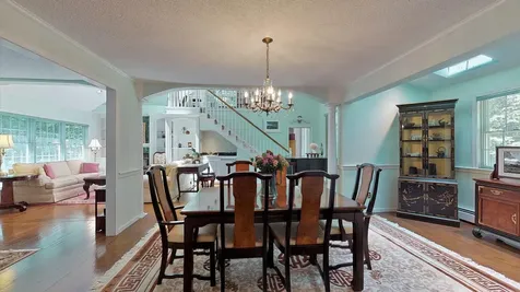 17 Brookside Drive Falmouth ME 04105