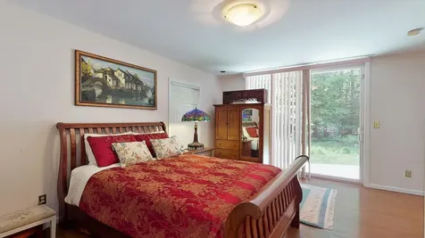17 Brookside Drive Falmouth ME 04105