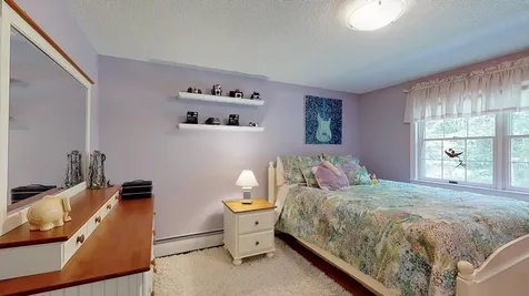 17 Brookside Drive Falmouth ME 04105