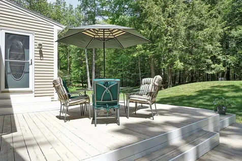 17 Brookside Drive Falmouth ME 04105