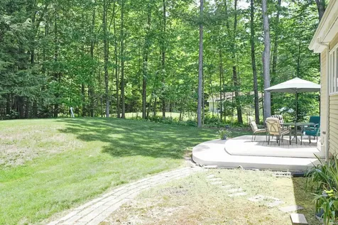 17 Brookside Drive Falmouth ME 04105