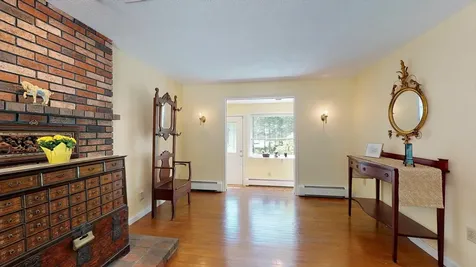 17 Brookside Drive Falmouth ME 04105