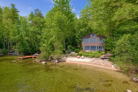 65 Forest Road Raymond ME 04071