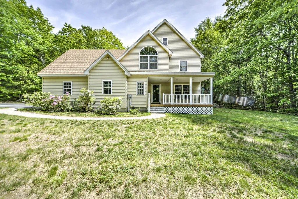15 Collins Way Durham ME 04222