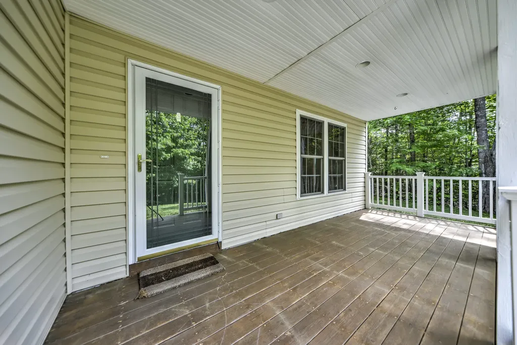 15 Collins Way Durham ME 04222