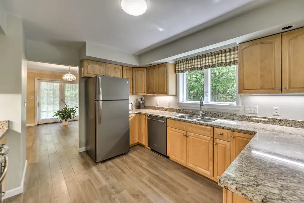15 Collins Way Durham ME 04222