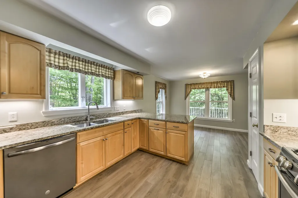 15 Collins Way Durham ME 04222