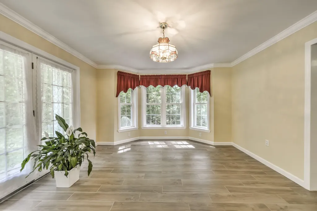 15 Collins Way Durham ME 04222