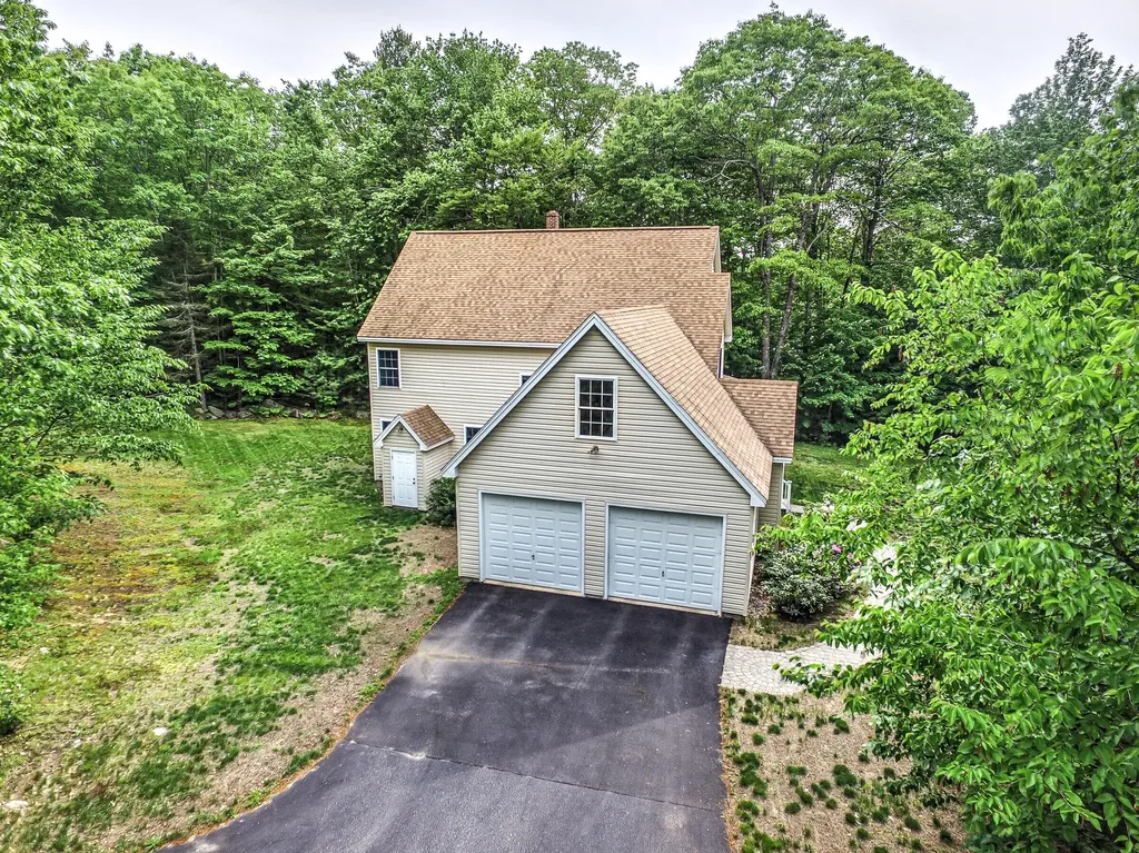 15 Collins Way Durham ME 04222