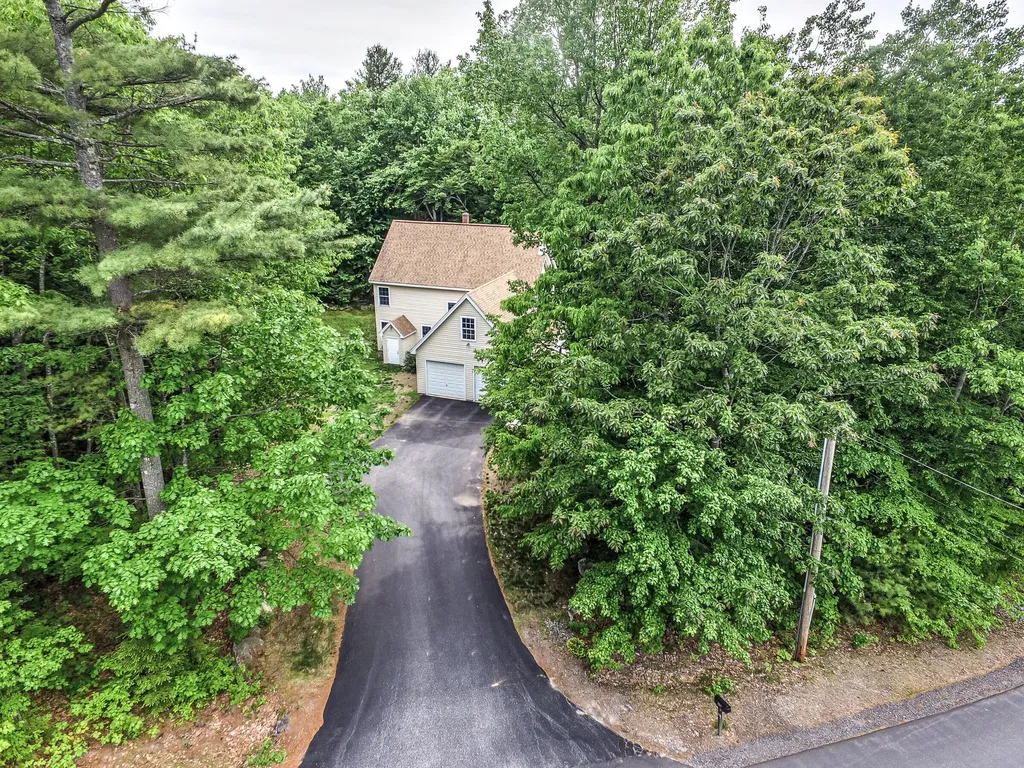 15 Collins Way Durham ME 04222