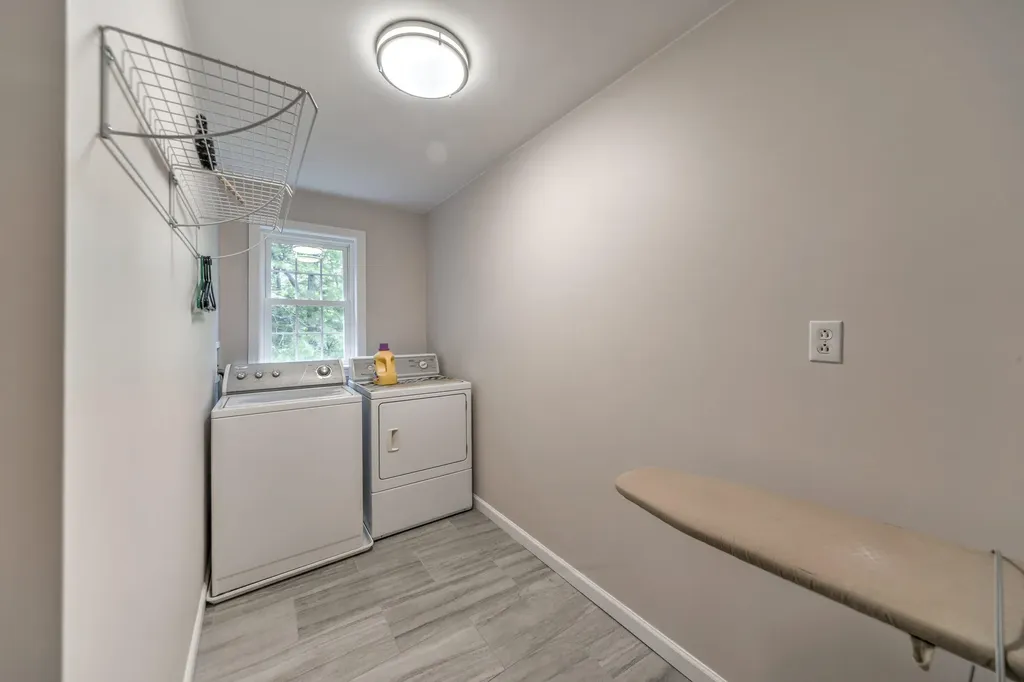 15 Collins Way Durham ME 04222