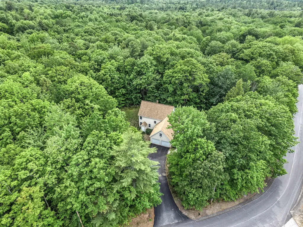 15 Collins Way Durham ME 04222