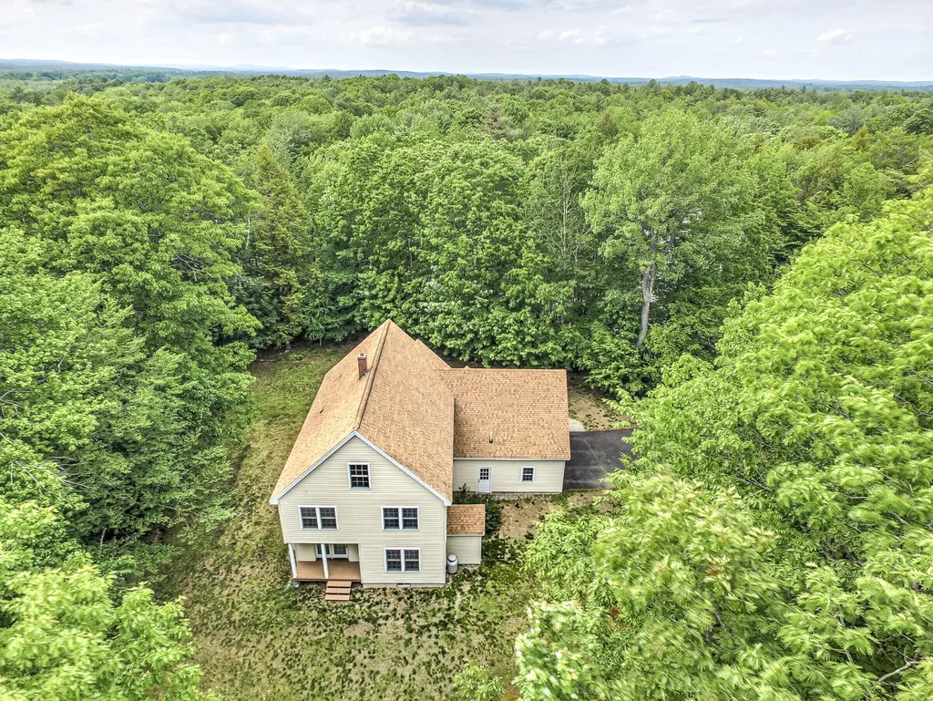 15 Collins Way Durham ME 04222