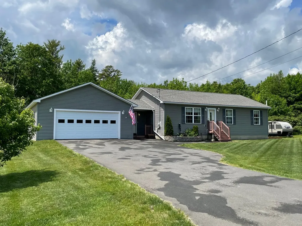 12 Sinclair Road Levant ME 04456
