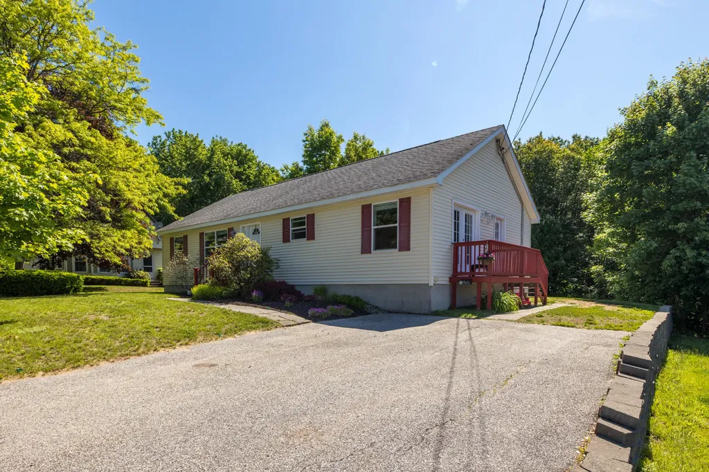 49 Towle Street Auburn ME 04210