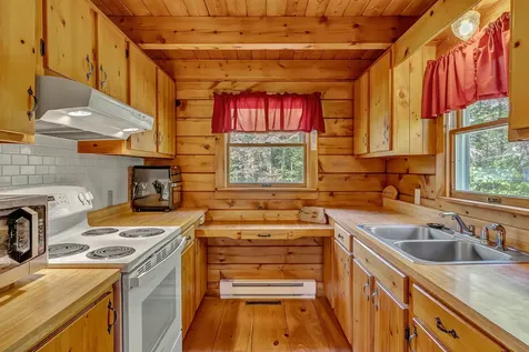 79 Jefferson Road Whitefield ME 04353