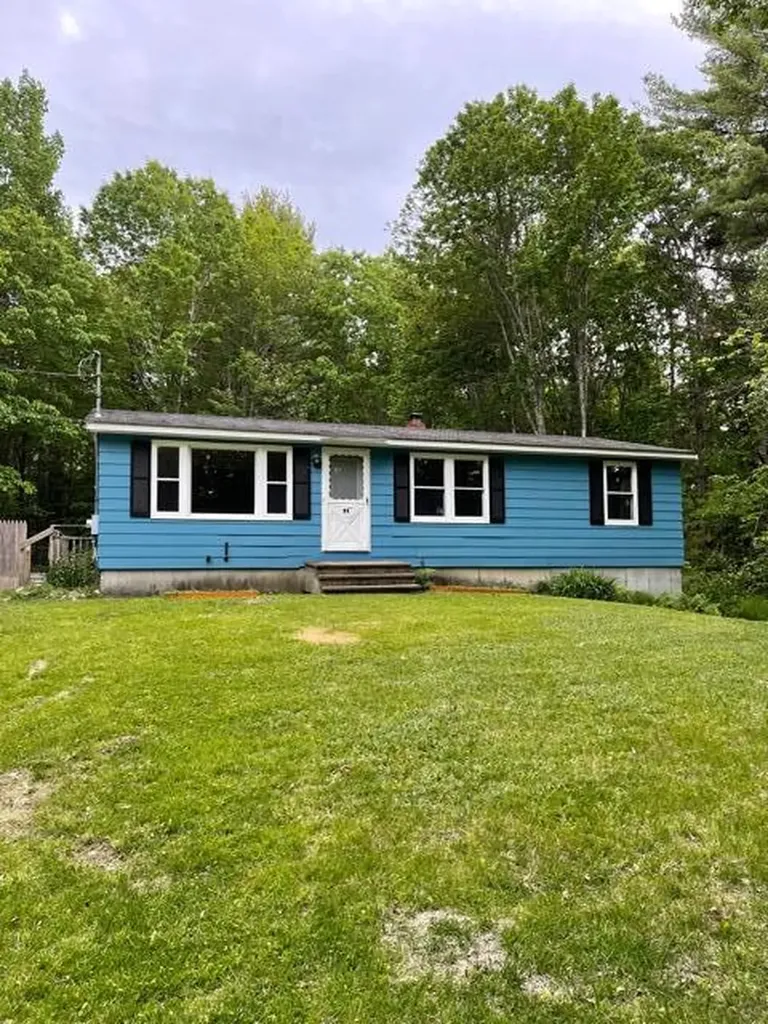 99 Lawrence Road Gray ME 04039
