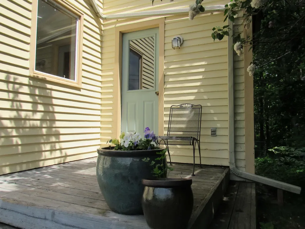 231 Yarmouth Road Gray ME 04039