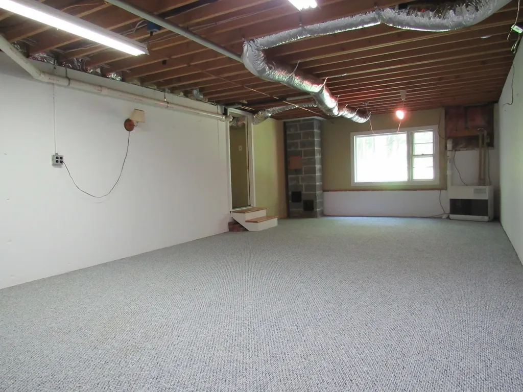 231 Yarmouth Road Gray ME 04039