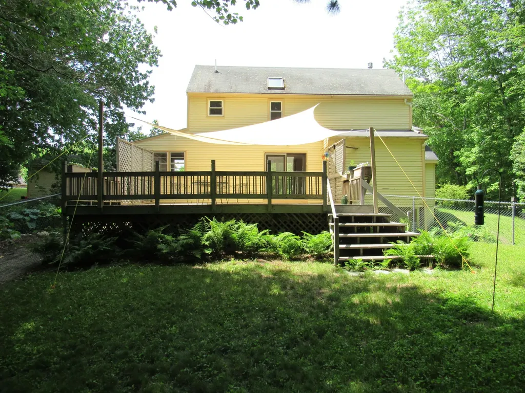 231 Yarmouth Road Gray ME 04039