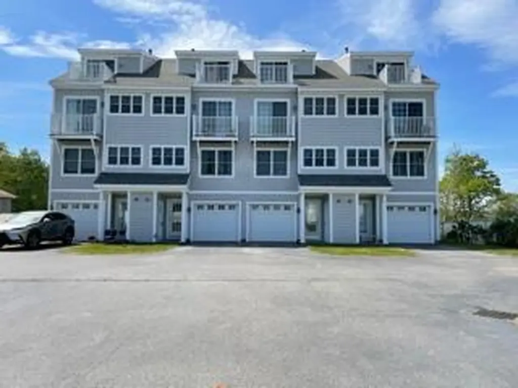 180 E East Grand Avenue Old Orchard Beach ME 04064
