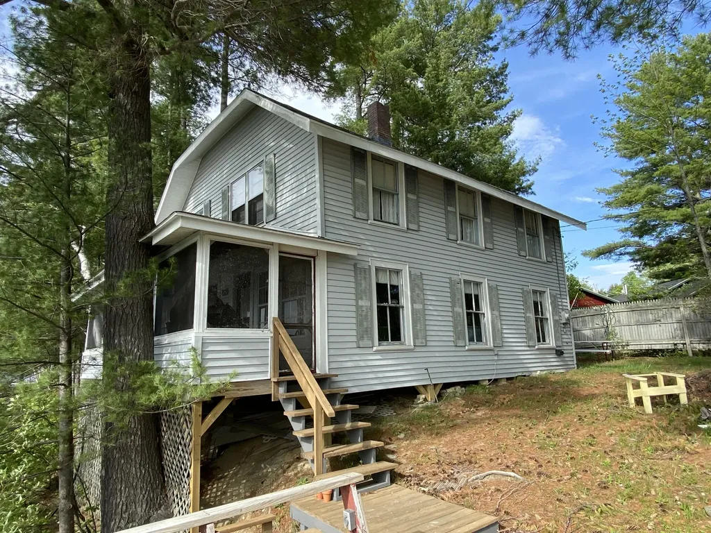 1260 Lakeview Drive China ME 04358