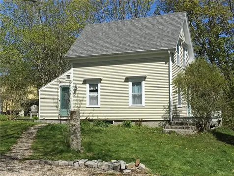 5 Washington School Road Vinalhaven ME 04863