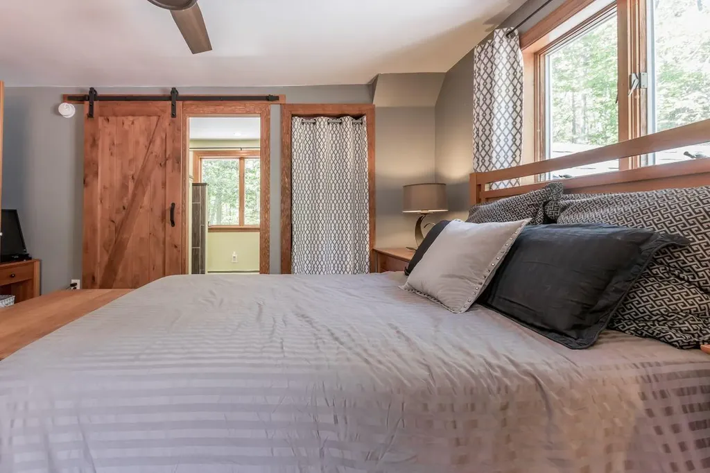 552 Blackstrap Road Falmouth ME 04105