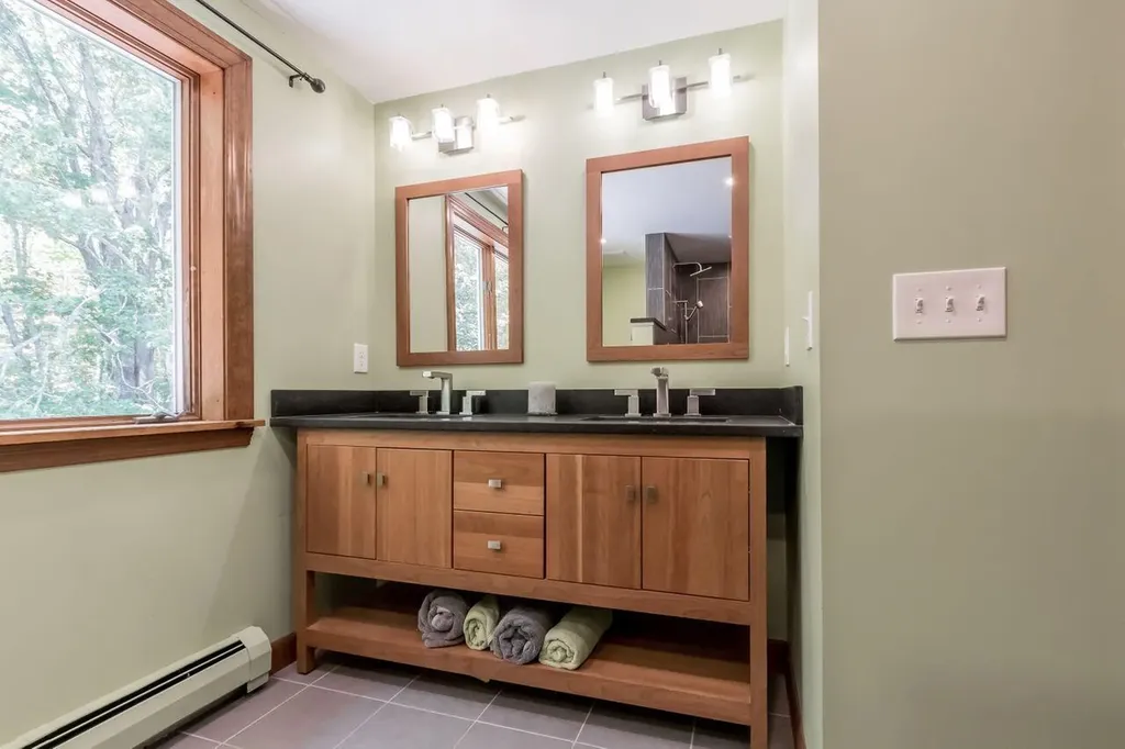 552 Blackstrap Road Falmouth ME 04105