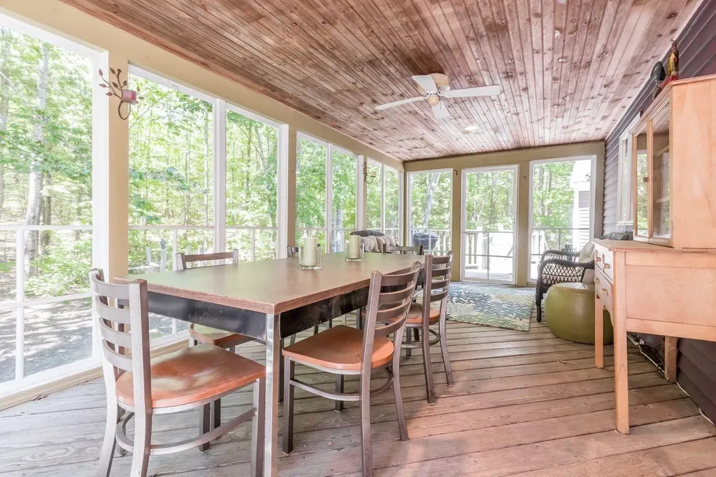 552 Blackstrap Road Falmouth ME 04105