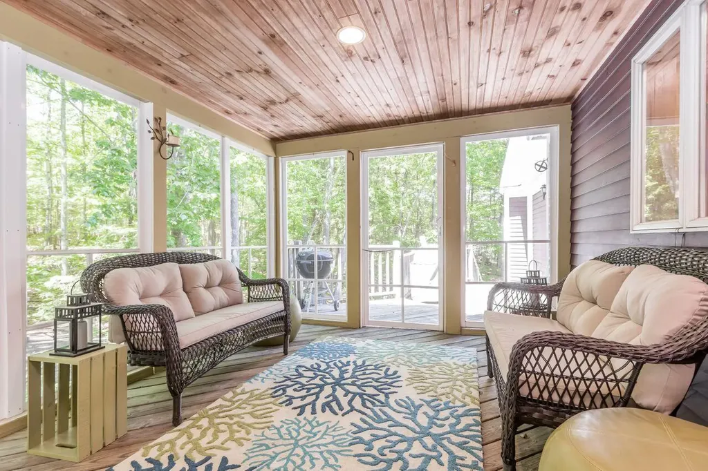 552 Blackstrap Road Falmouth ME 04105