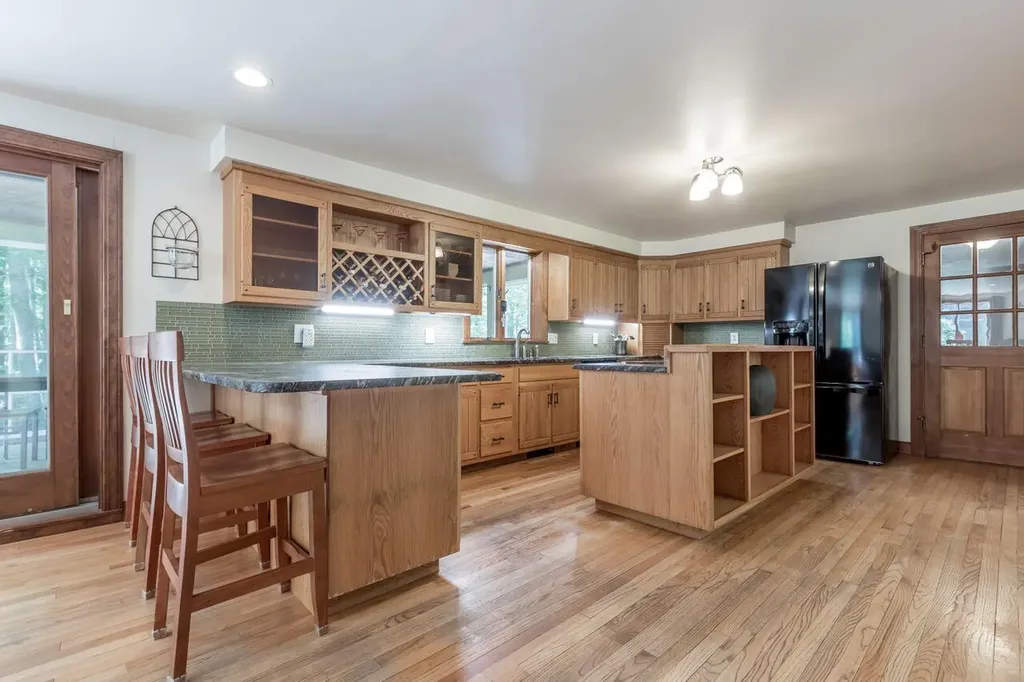 552 Blackstrap Road Falmouth ME 04105