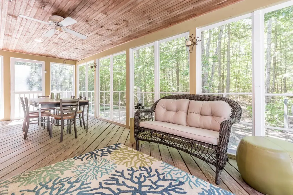 552 Blackstrap Road Falmouth ME 04105