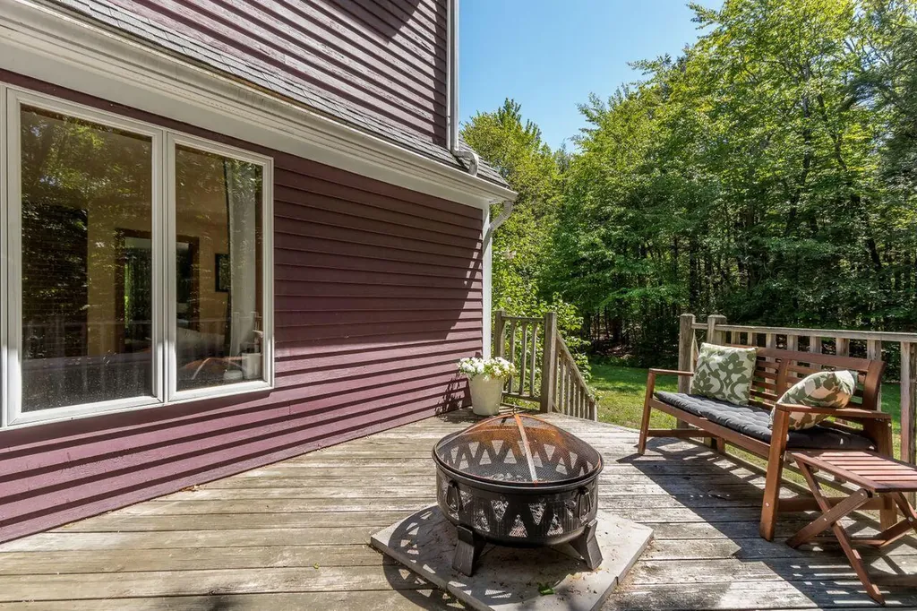 552 Blackstrap Road Falmouth ME 04105