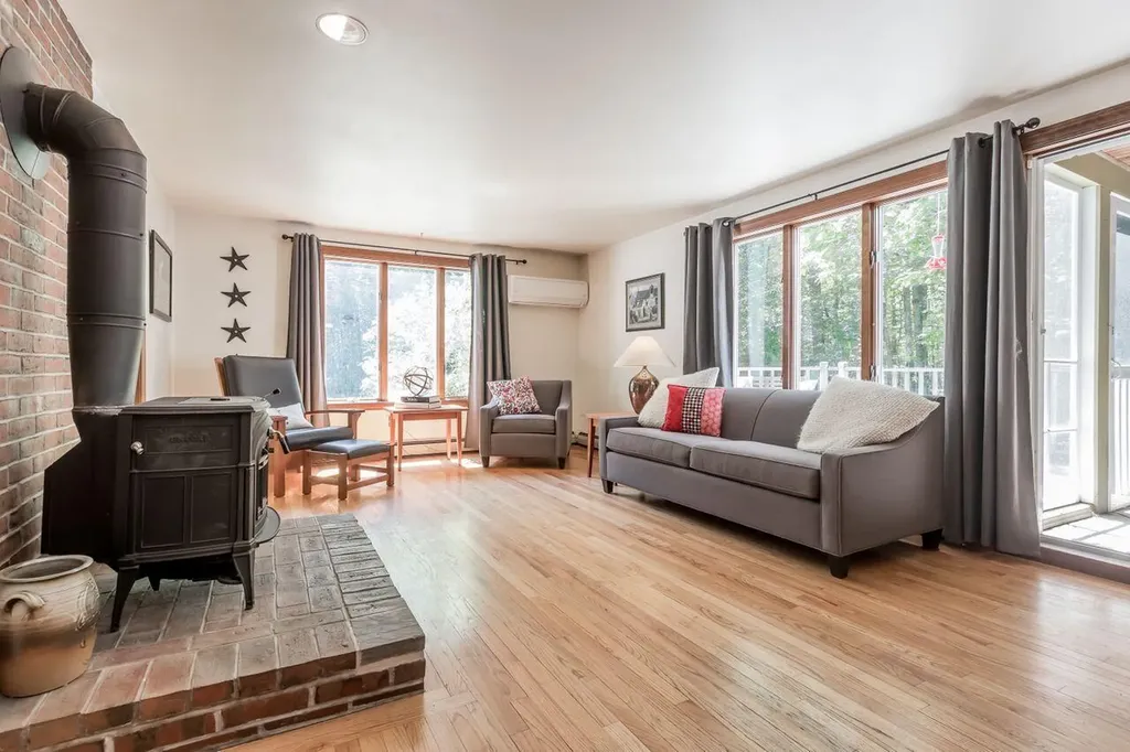 552 Blackstrap Road Falmouth ME 04105