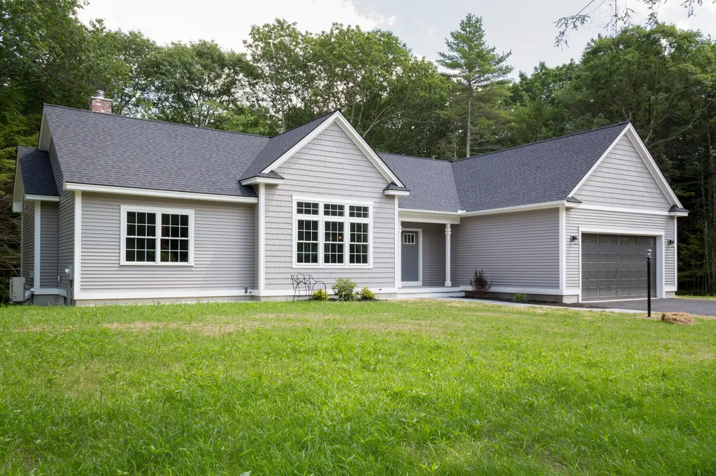 30 Bartlett Drive Arundel ME 04046