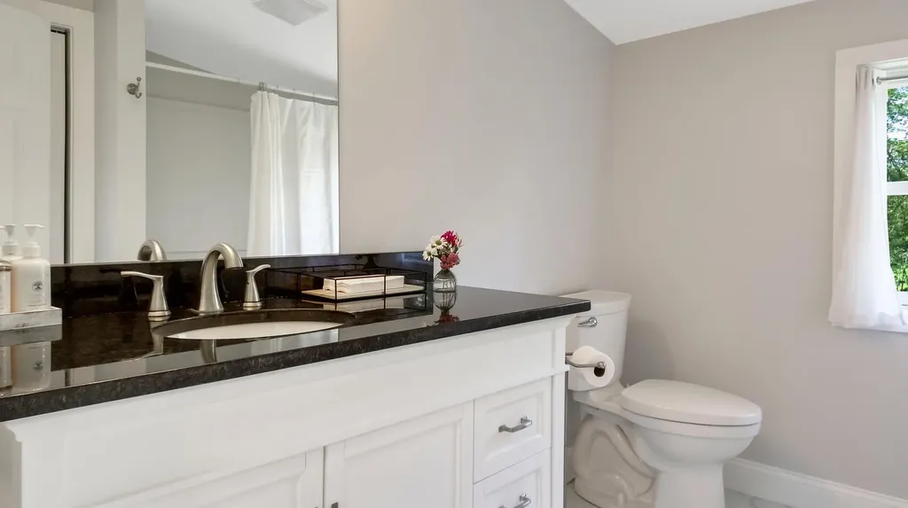 595 Harpswell Neck Road Harpswell ME 04079