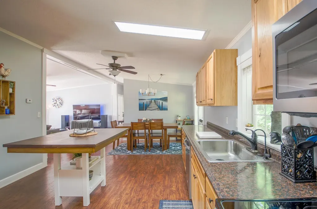 20 Place Lane Eliot ME 03903