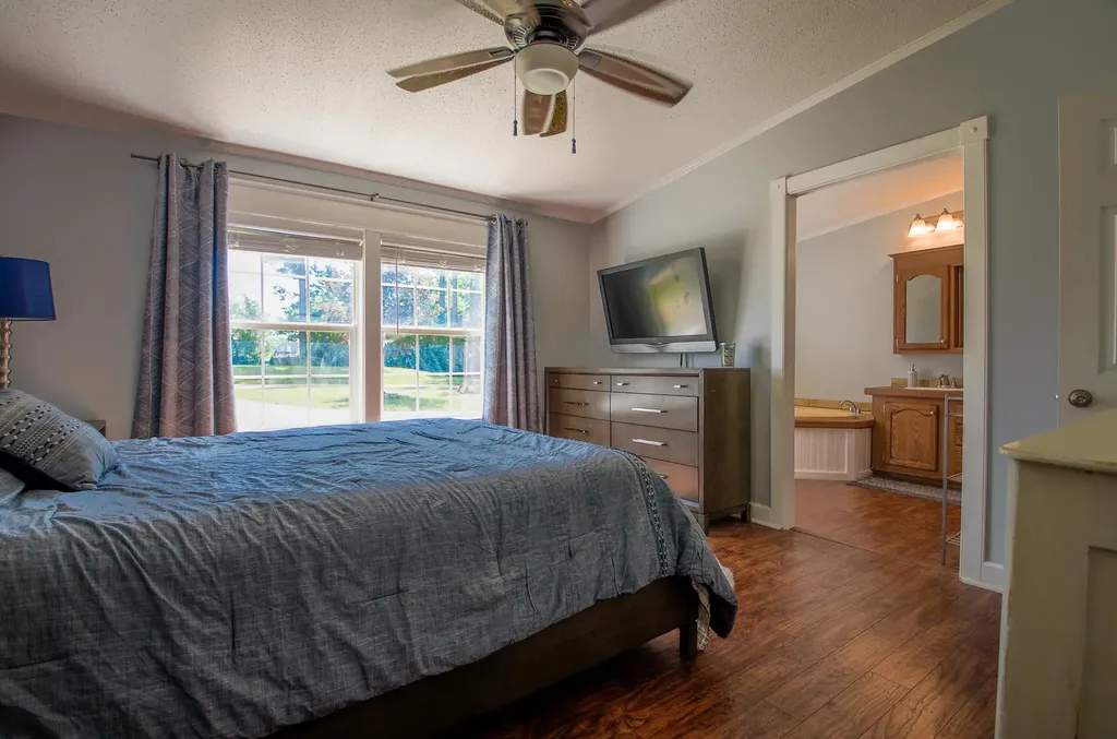 20 Place Lane Eliot ME 03903