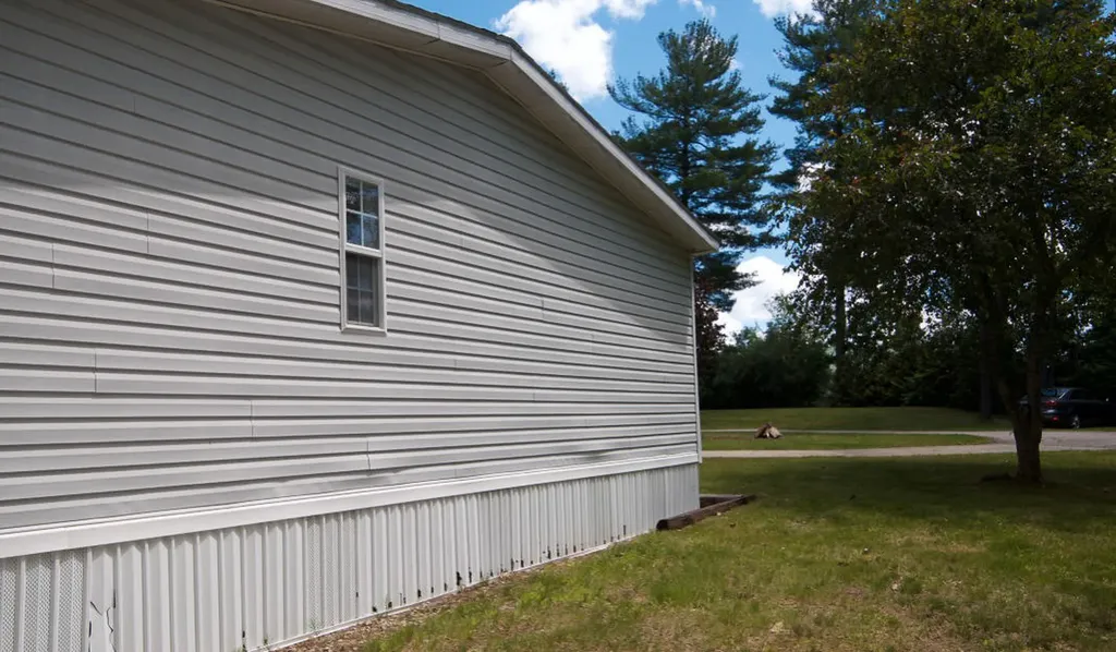 20 Place Lane Eliot ME 03903