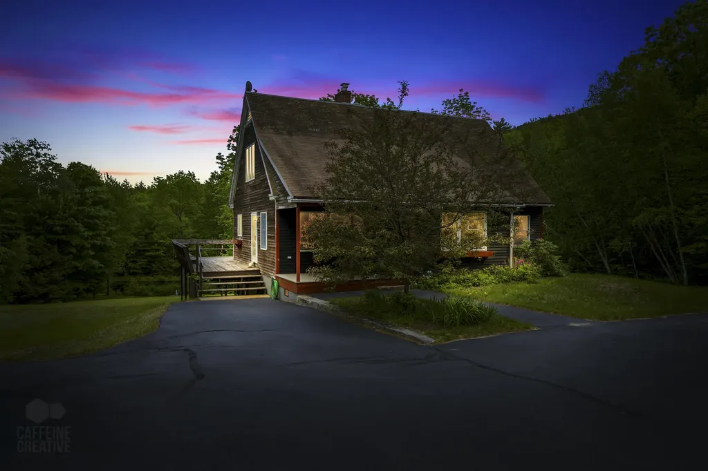 31 Ledge Road Sebago ME 04029