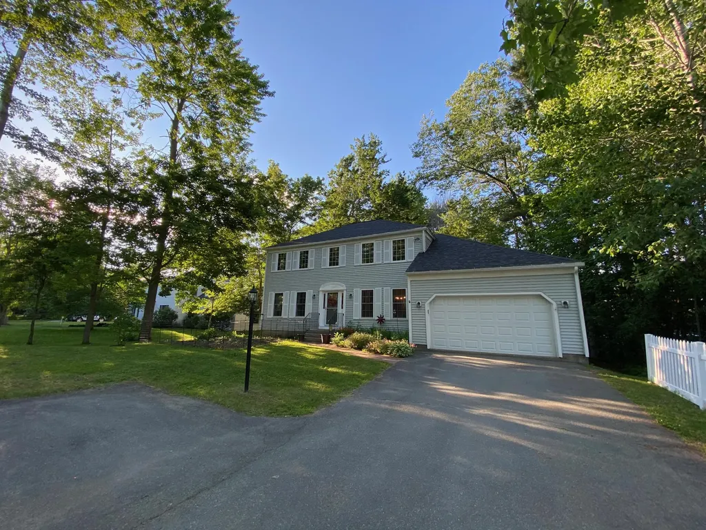 32 Cherry Hill Terrace Waterville ME 04901