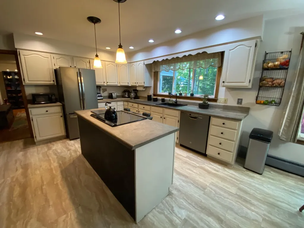 32 Cherry Hill Terrace Waterville ME 04901