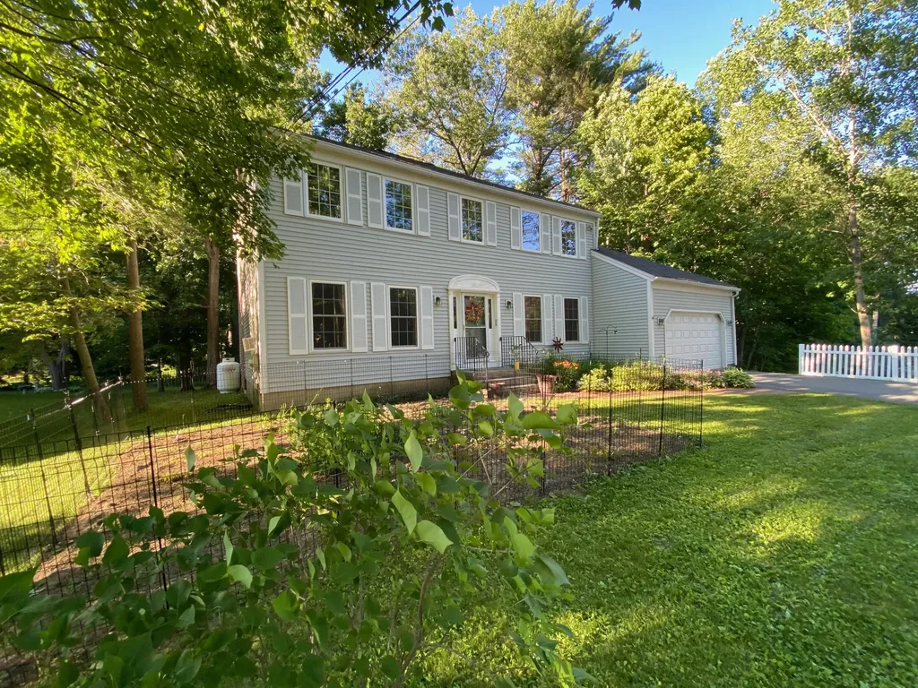 32 Cherry Hill Terrace Waterville ME 04901