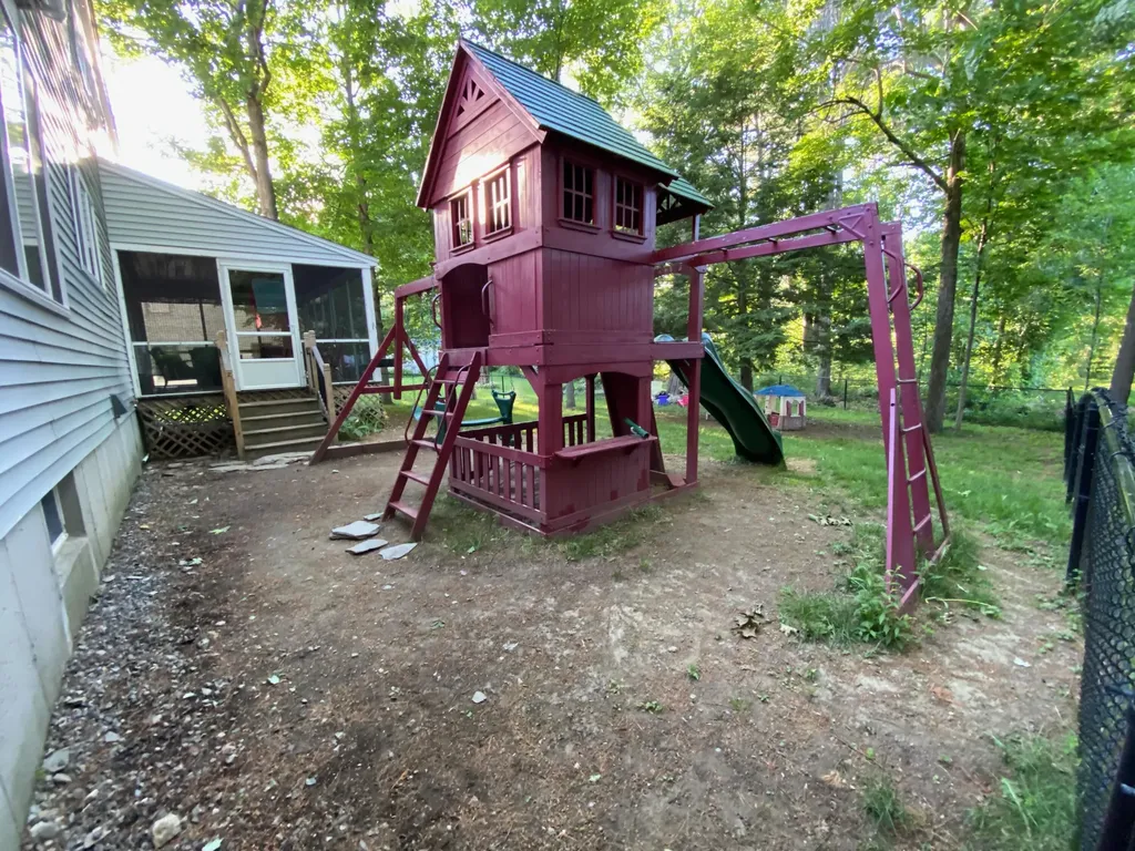 32 Cherry Hill Terrace Waterville ME 04901
