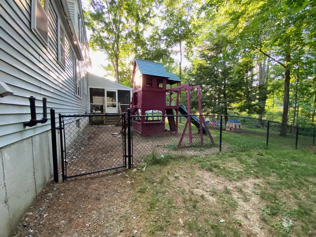 32 Cherry Hill Terrace Waterville ME 04901