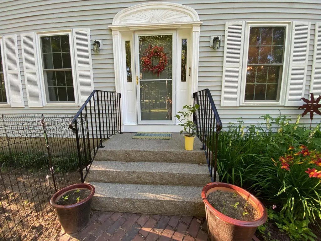 32 Cherry Hill Terrace Waterville ME 04901