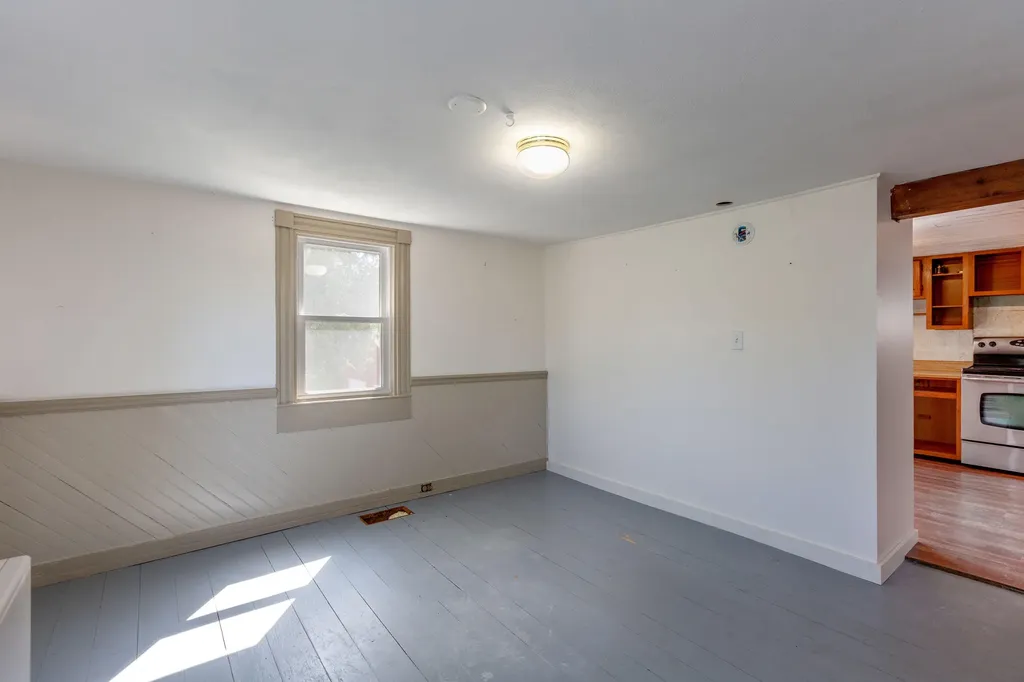 335 Bath Road Wiscasset ME 04578