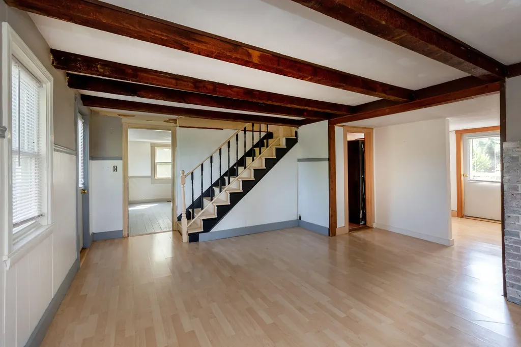 335 Bath Road Wiscasset ME 04578